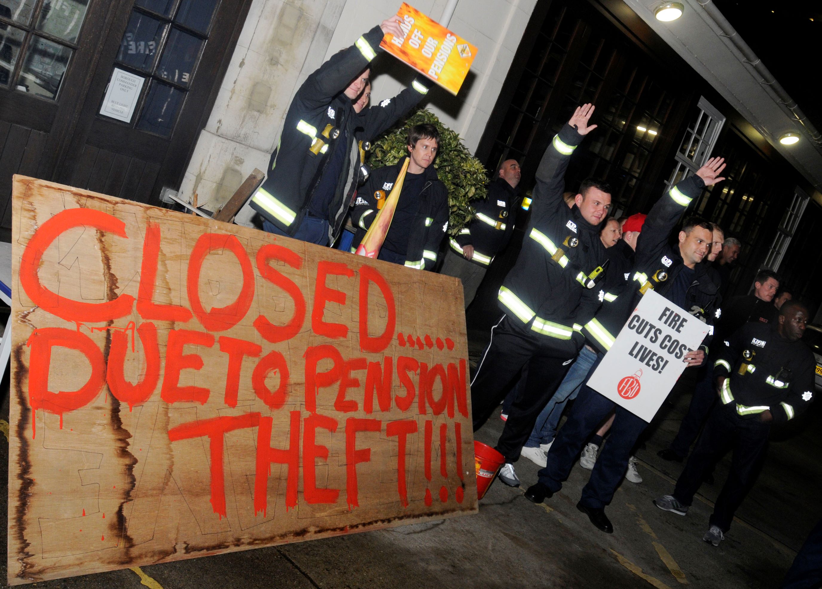 Striking firefighters for pensions 2013