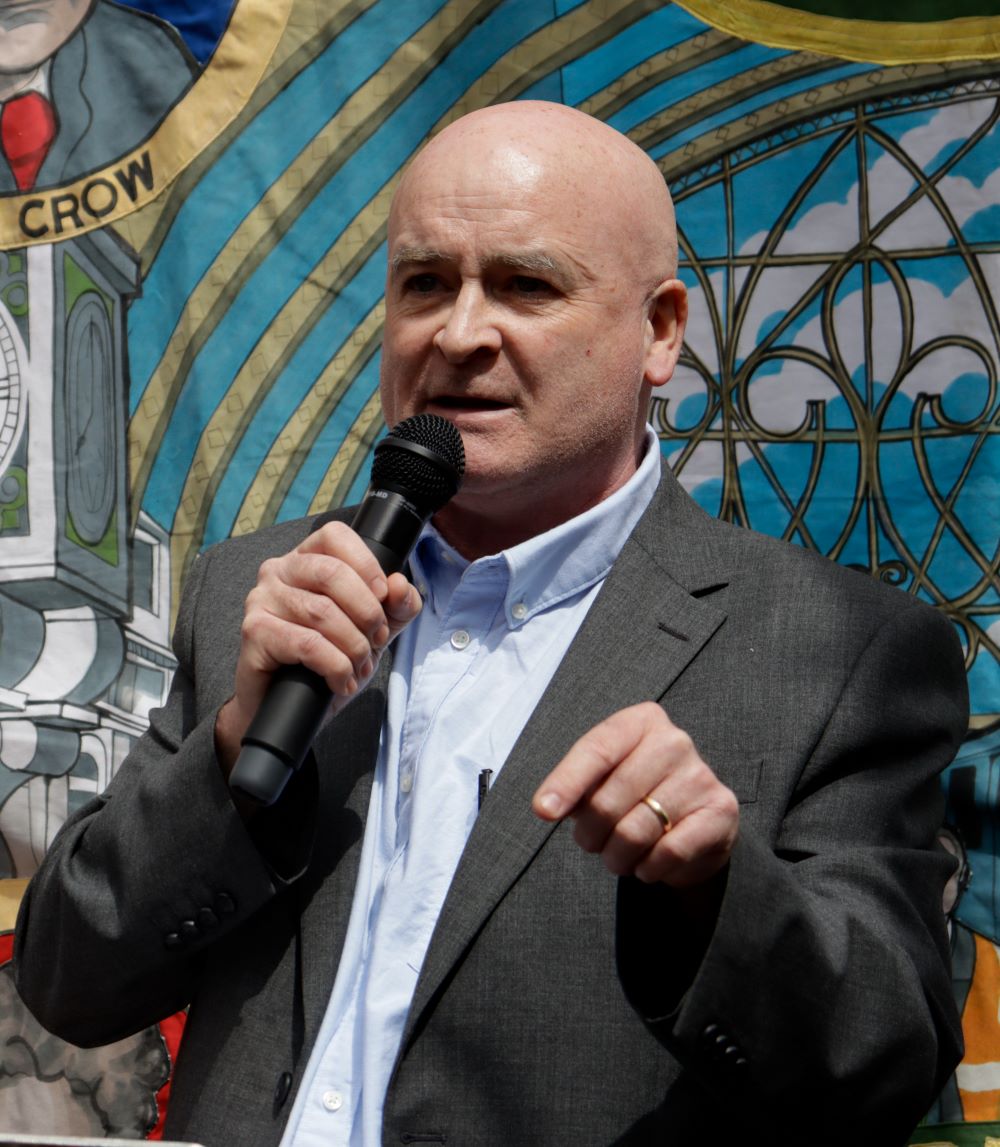 Mick Lynch speaking at a rally