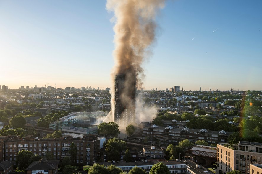 Grenfell Tower smoke from a distance 