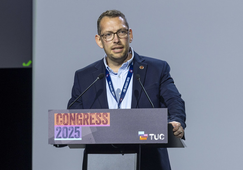 Steve Wright speaks from TUC congress podium