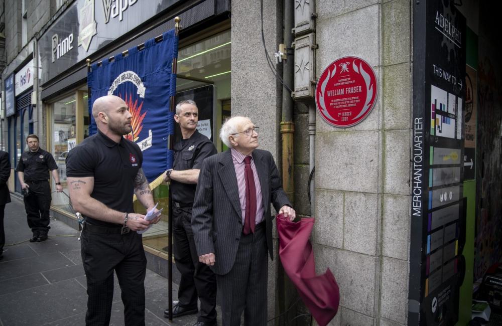 William Fraser red plaque unveiling
