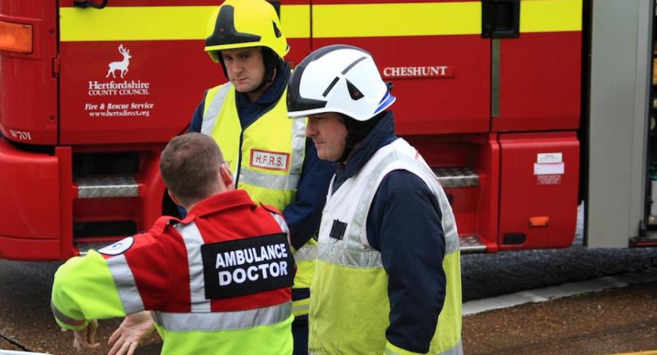 ambulance-doctor