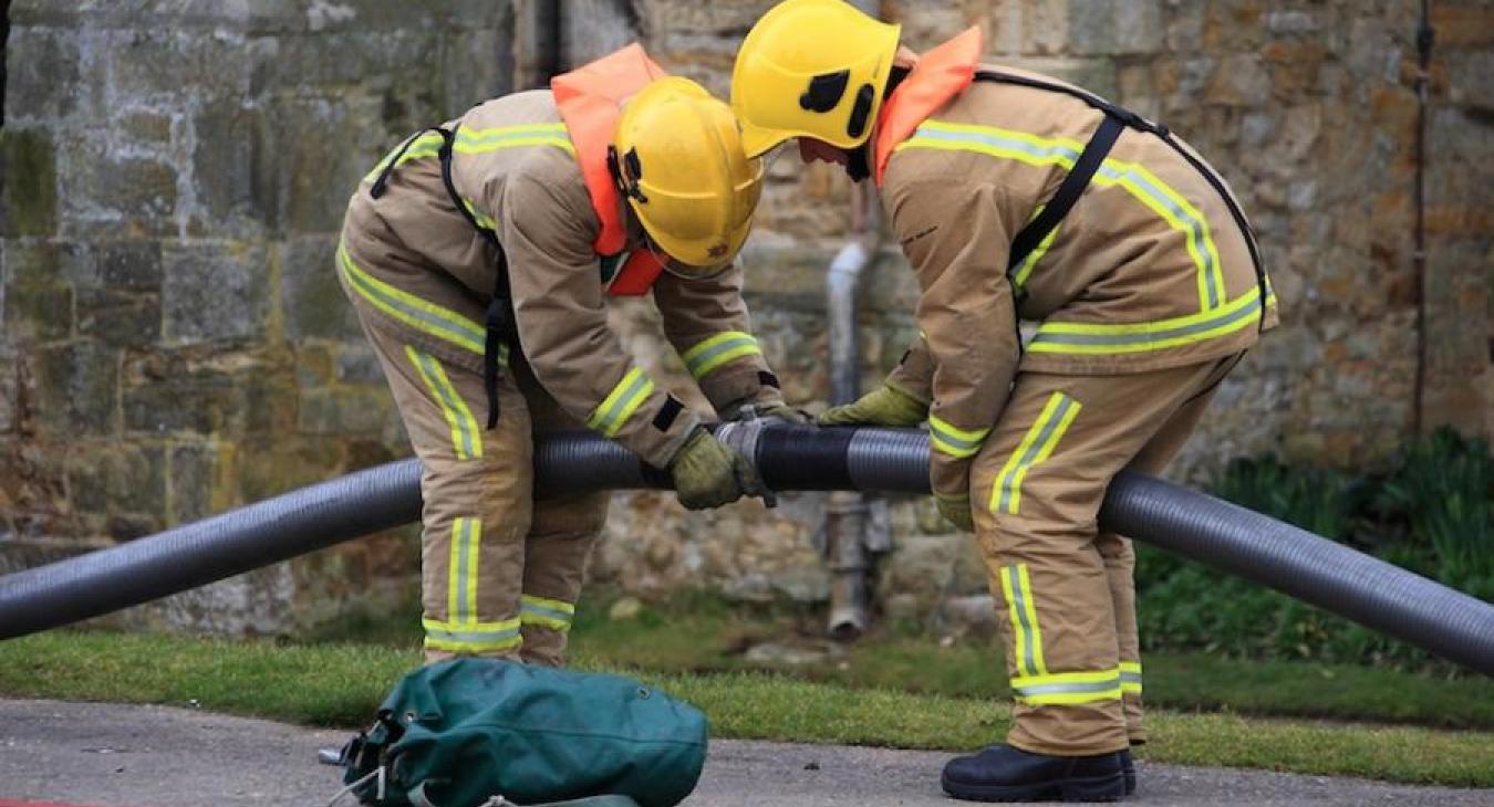connecting-water-pipe