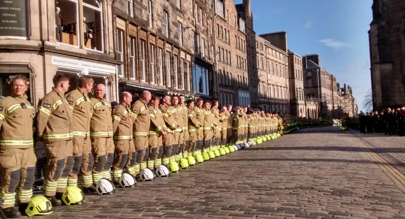 Firefighters line the Royal Mile at Barry Martin's funeral
