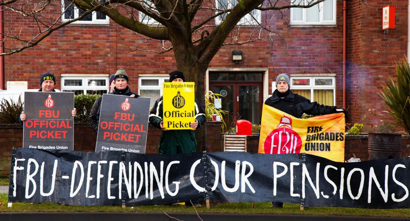 Defend our pensions Lancashire ff pickets credit Alamy