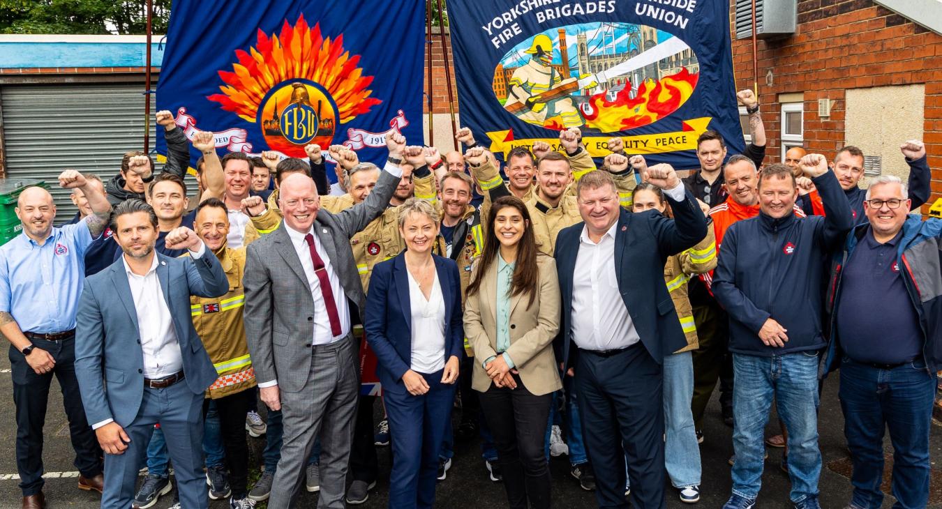 Matt Wrack, Ian Murray, Yvette Cooper and firefighters 