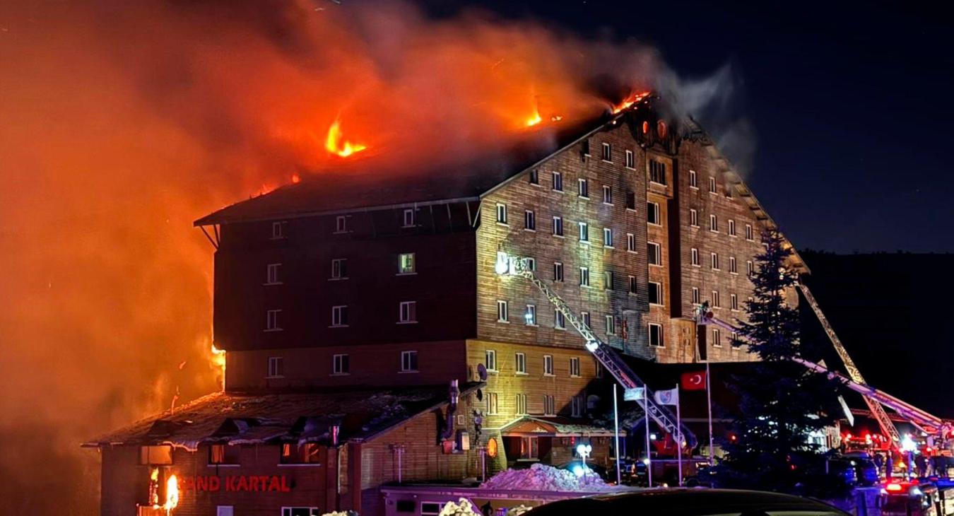 Ski resort in Turkey on fire
