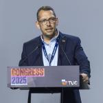 Steve Wright speaks from TUC congress podium